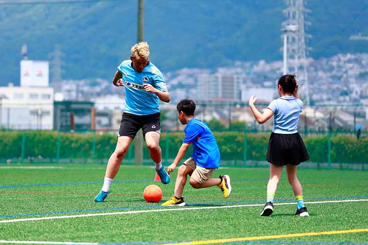 サッカー教室&エスコートキッズ