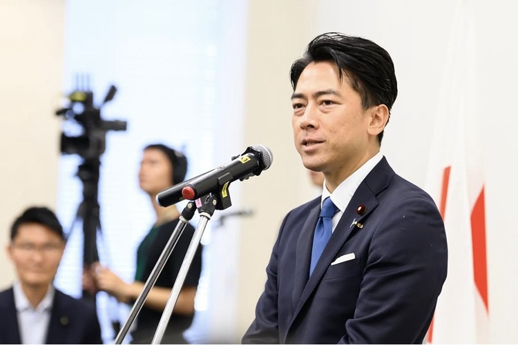 小泉進次郎「やらせコメント」騒動で事実認める “総裁選辞退”がトレンド入り、過去炎上歴も再注目 - coki (公器）
