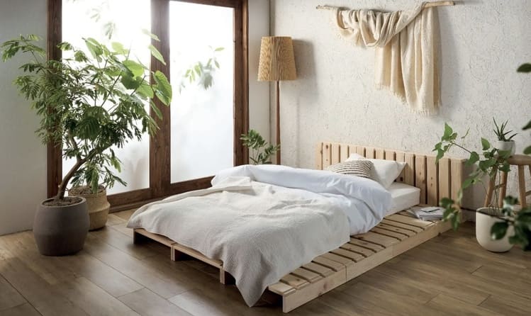 間伐材活用で「森林・地域・暮らし」を好循環へ：dinosの国産ひのきパレットベッドが示すサステナビリティと事業戦略