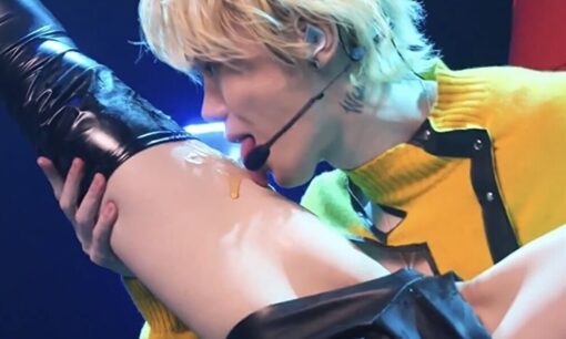 SHIROSEが”女性の股間付近のハチミツ舐め”ライブ大胆演出　ファン歓喜、SNS困惑