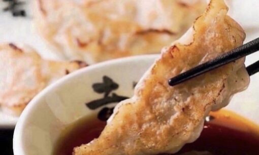 ドラゴン餃子 Ryuo 竜王 新宿店 生焼け提供と事後対応で泥沼化。保健所案件？食中毒の危険性は