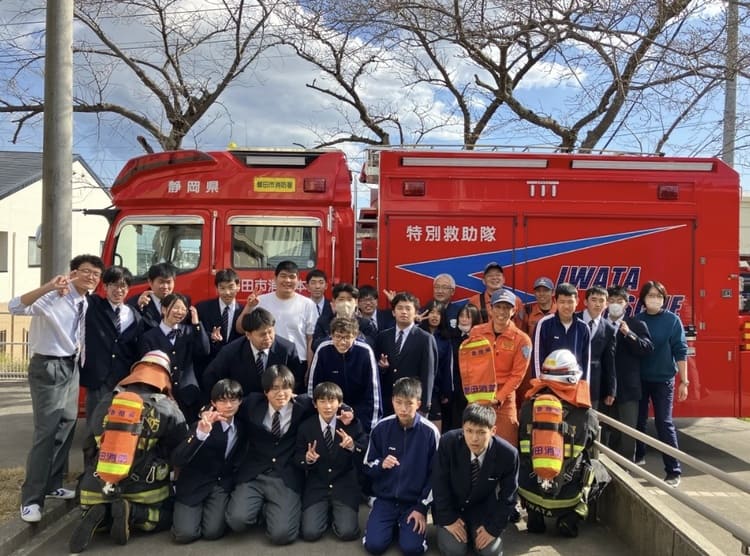 磐田市消防本部が挑む廃棄消防服の劇的再生と地域共創の全貌