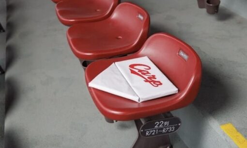 広島カープ公式に澤田棉行が挑む　高級廃材クッションの衝撃