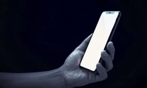 【制服持ってきて】神奈川“優秀教師”今枝契輔の裏の顔　SNSが壊した教師と生徒の距離