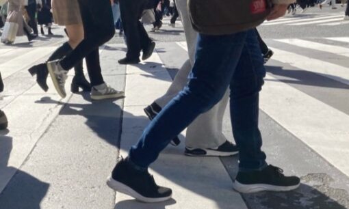 ナイキ離れはなぜ起きたのか　オン・ホカ・アシックスに流れる“スニーカーの新常識”