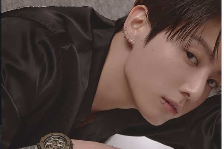 Jungkook_Bazaar_Portrait