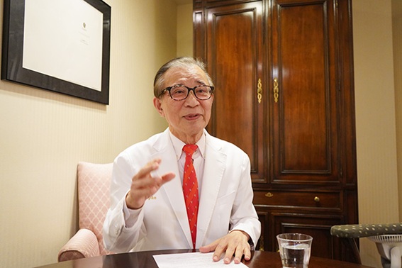 サフォクリニック 白壁 征夫理事長