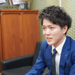 華やかなテレビ局から音の消えた印刷工場へ。異色の4代目が挑む、老舗白橋のDXと受け継がれるバトン
