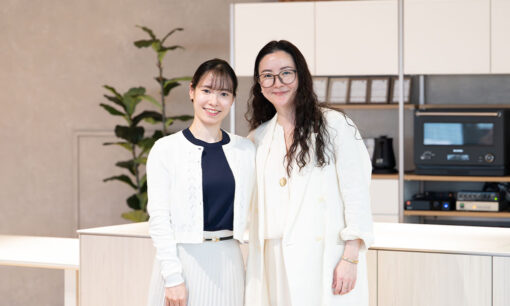 毎日を「ちょっと楽しく」する工夫とは？ Wakoさんと高木さんが語る、暮らしと接客のヒント