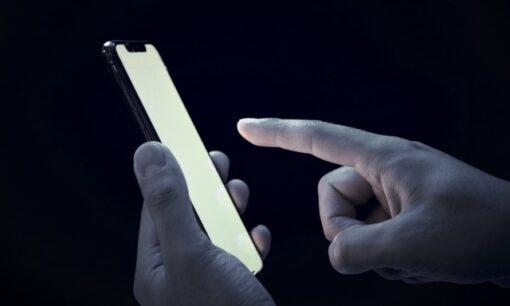 セクストーションとは？あなたも狙われる「裸をばらまく」の脅し　相談3040人、若い男性に広がる罠
